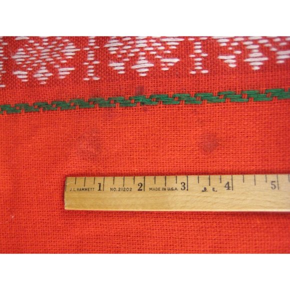 Table Runner 17 x 68 Inch Red Stitching Tassel Christmas Holiday Snowflake VTG - Picture 5 of 7